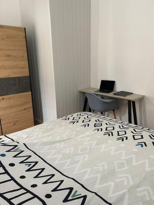 Bourbonne Les Bains, Appartement T2 Pour 2 Kültér fotó